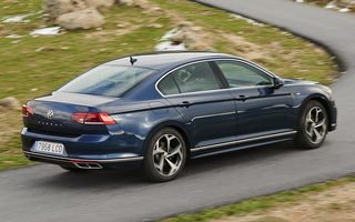 Volkswagen Passat R-Line (2019) (#96820)