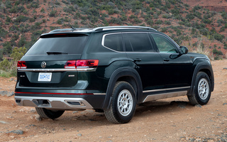 Volkswagen Atlas with Basecamp accessories (2021) (#98849)