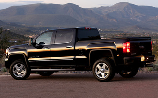 GMC Sierra Denali 2500 HD Crew Cab (2015) (#9901)