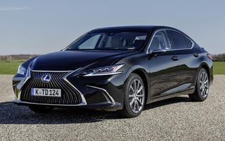 Lexus ES Hybrid with digital side-view monitors (2020) EU (#99123)