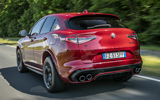 Alfa Romeo Stelvio Quadrifoglio (2020) (#99403)