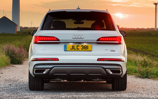 Audi Q7 Plug-In Hybrid S line (2020) UK (#99936)