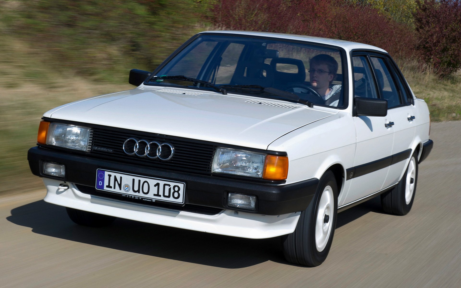 Купить ауди б 2. Audi 80 b2. Audi 80 III (b2). Audi 80 1978. Audi 80 b2 1978.