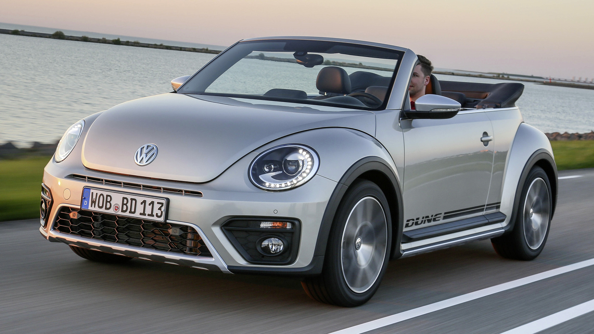 2016 Volkswagen Beetle Dune Cabriolet - Wallpapers and HD Images | Car