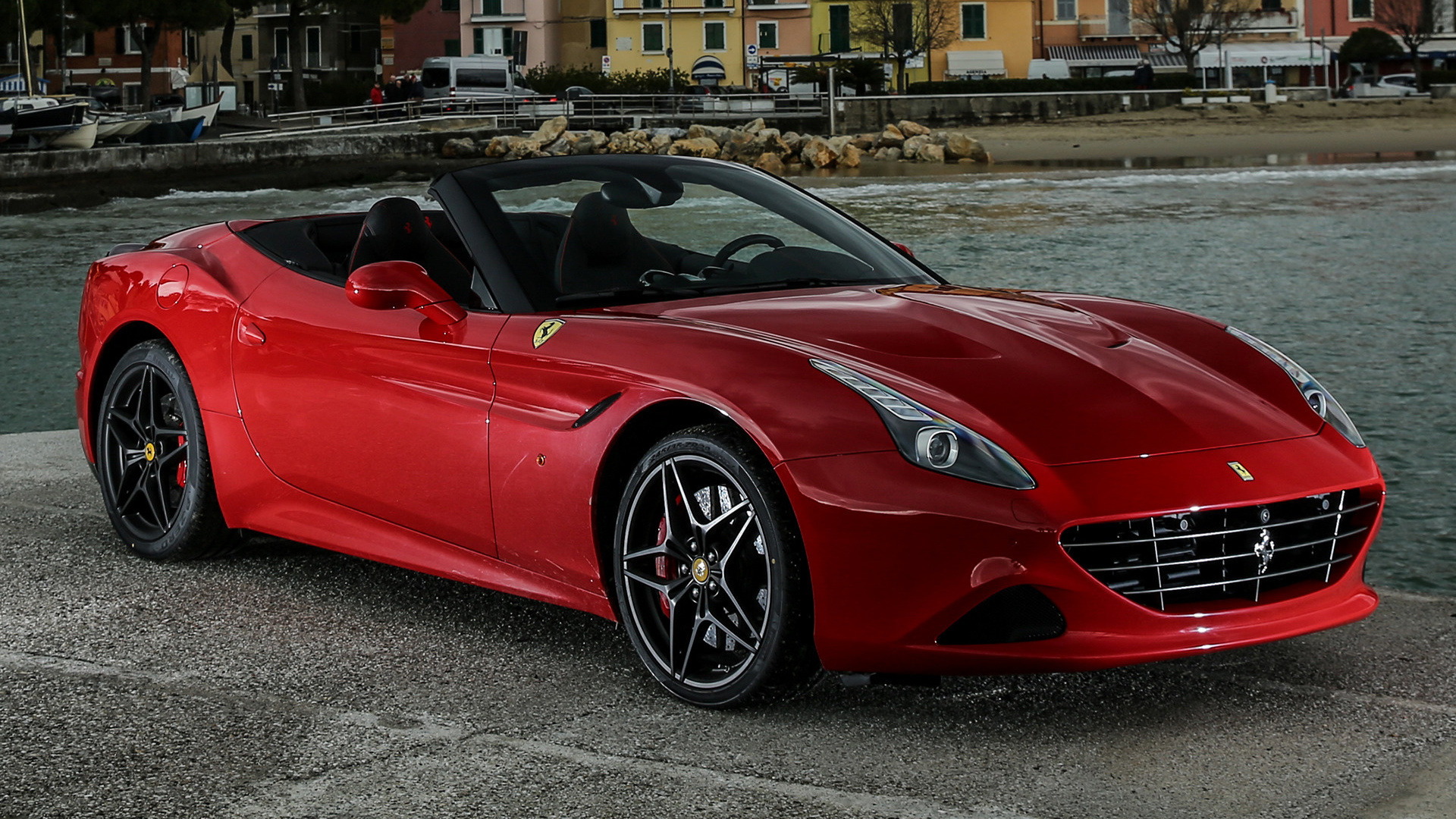 2016 Ferrari California T HS