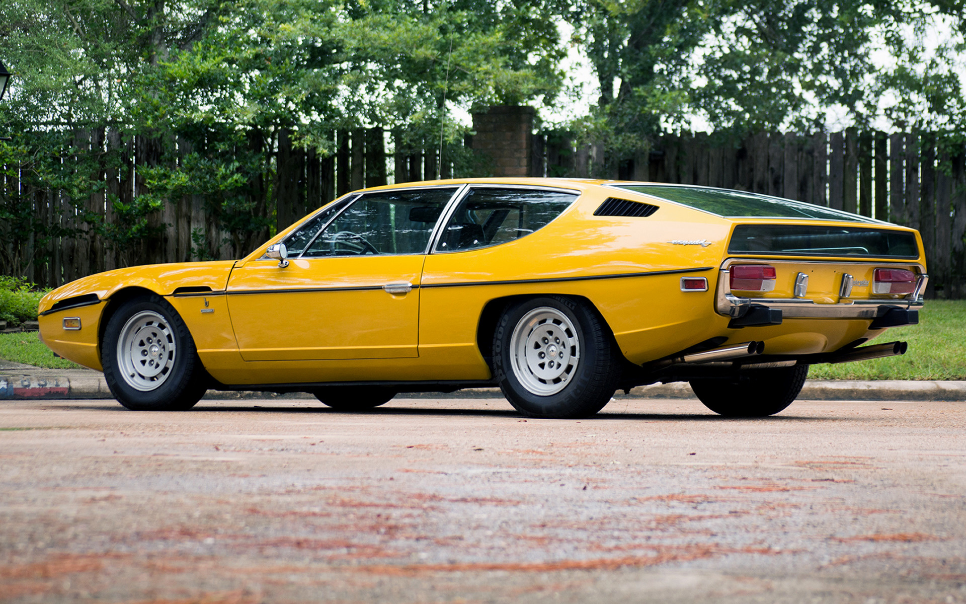 Lamborghini Espada Yellow