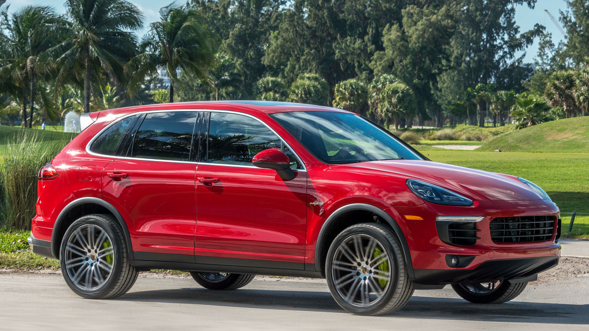 Schuldig aanvulling Doe het niet 2015 Porsche Cayenne S E-Hybrid (US) - Wallpapers and HD Images | Car Pixel