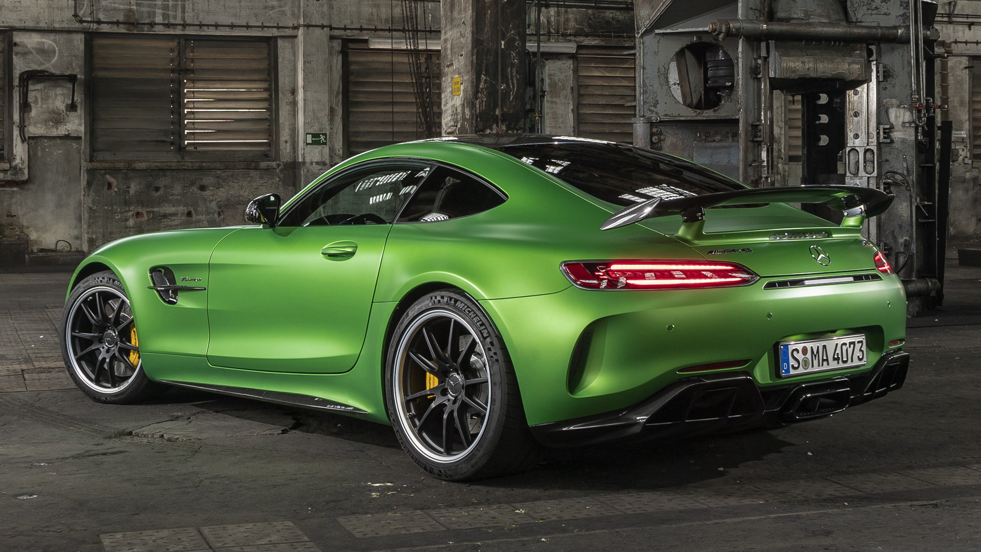 mercedes amg gt 4 door ราคา 2018