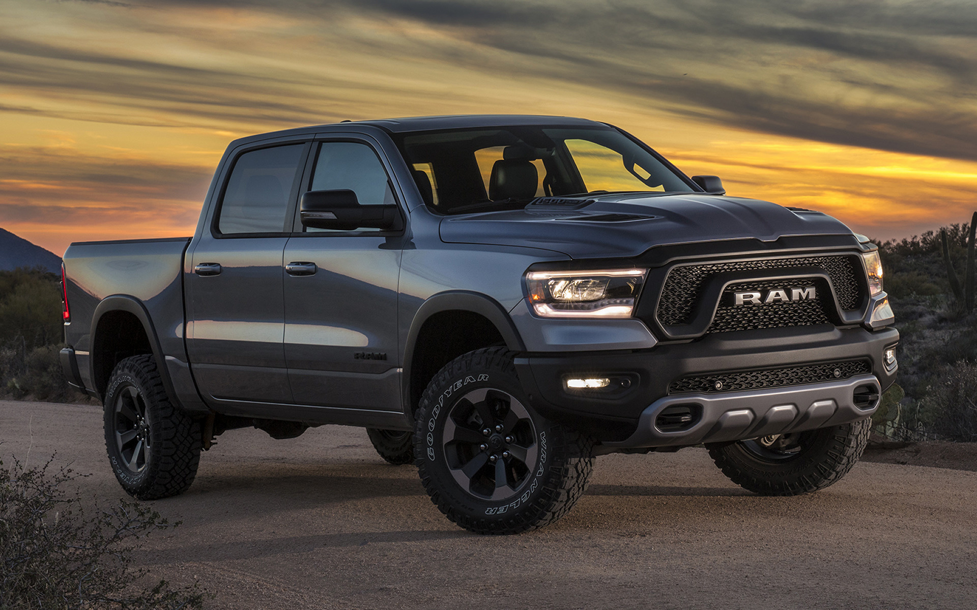 2019 Ram 1500 Rebel Crew Cab [Short] - Wallpapers and HD Images | Car Pixel