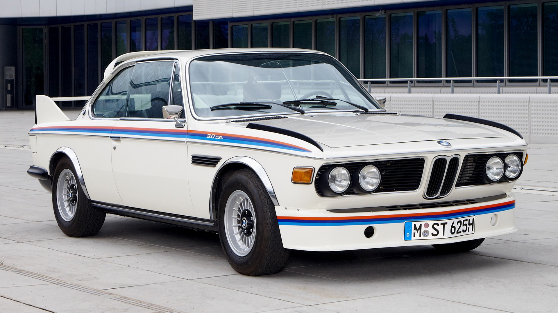 1973 BMW 3.0 CSL with racing kit - Wallpapers and HD Images | Car Pixel