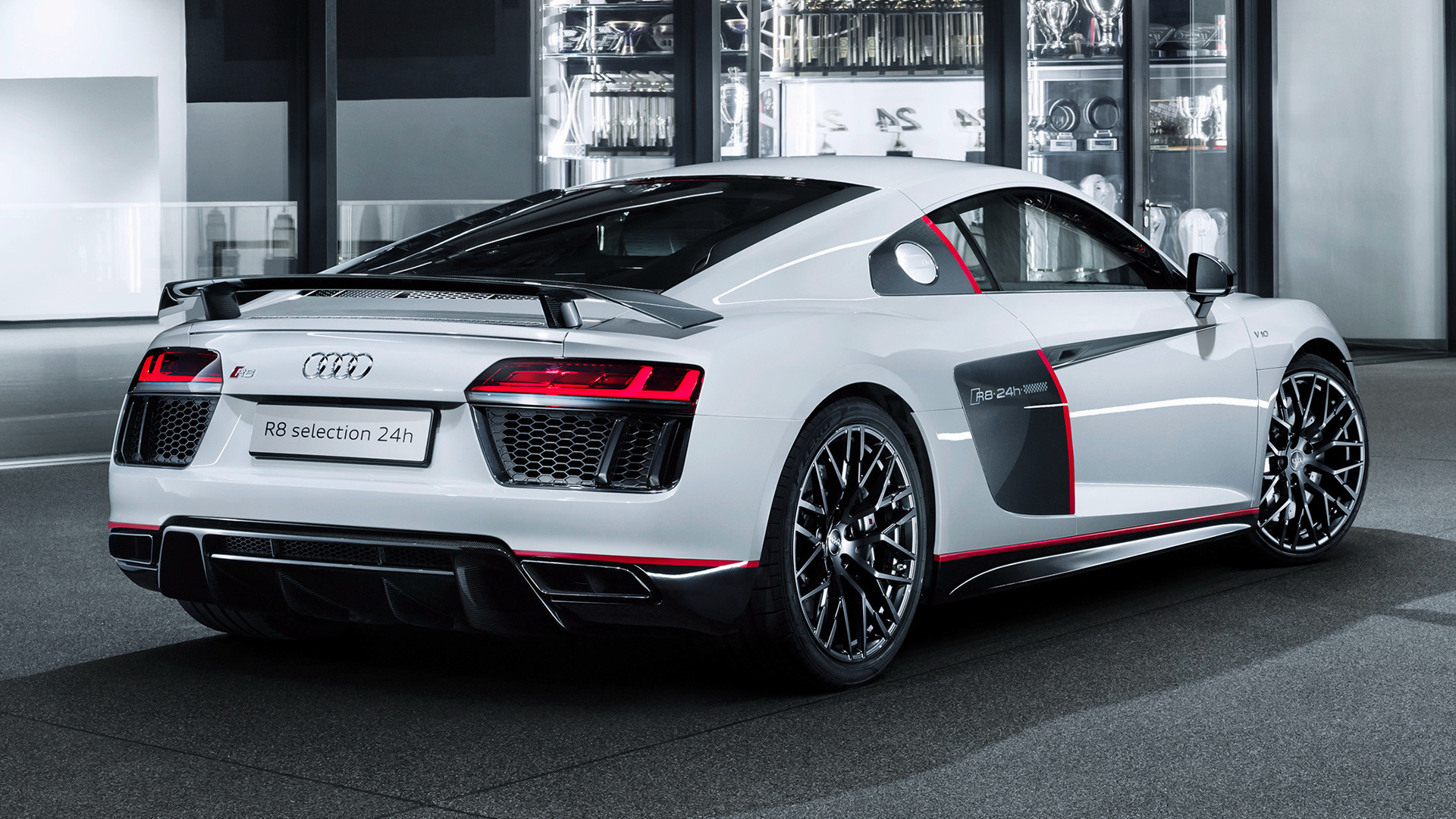 2016 Audi R8 V10 plus Photos, Specs and Review - RS
