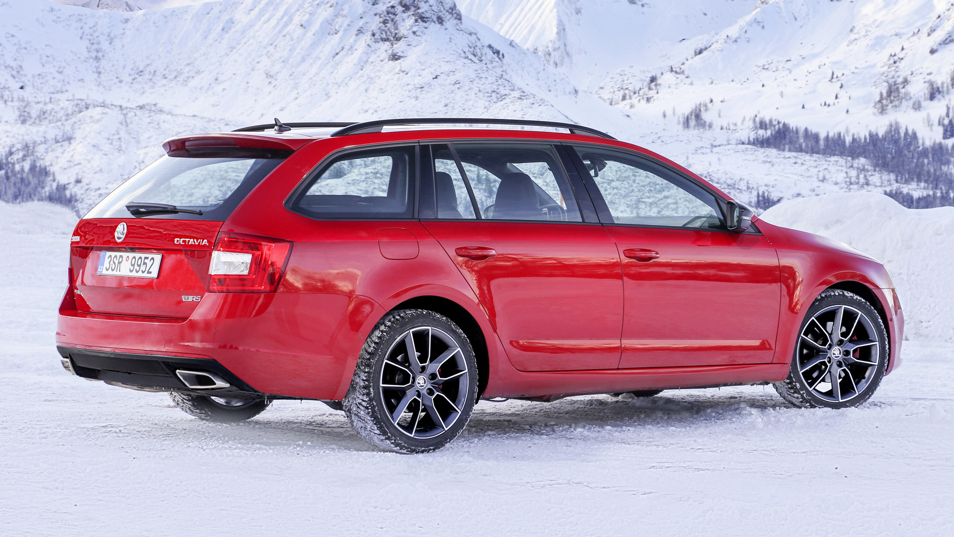 2013 Skoda Octavia RS Combi - Wallpapers and HD Images