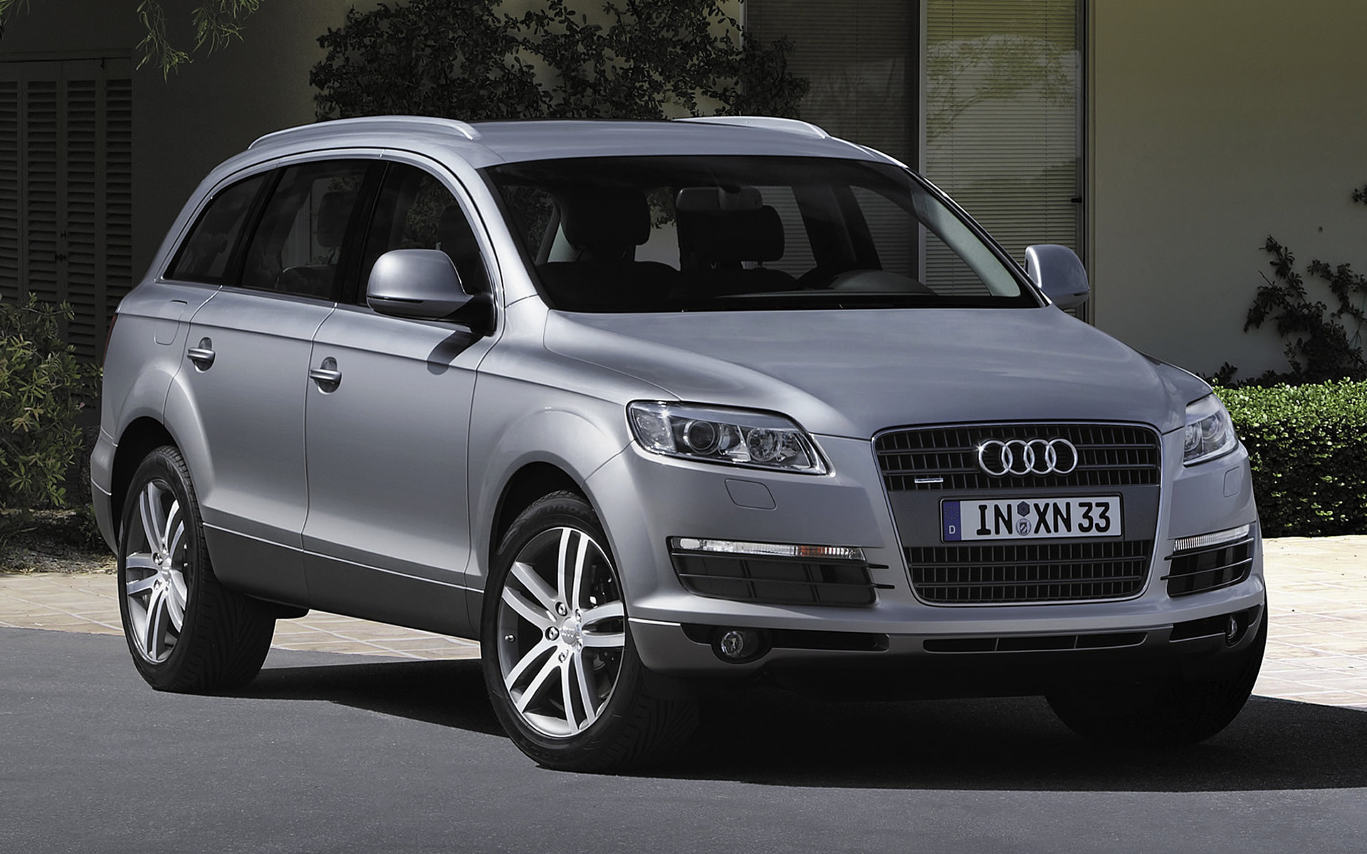 Купить ку 7 бу. Ауди q7 4l. Audi q7 i (4l). Audi q7 2004. Audi q7 2014.