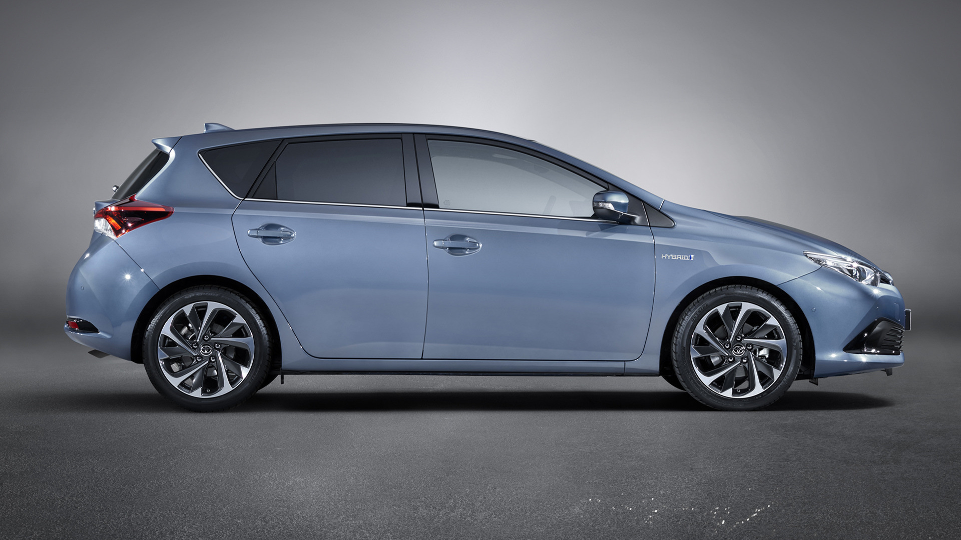 Рамка toyota auris