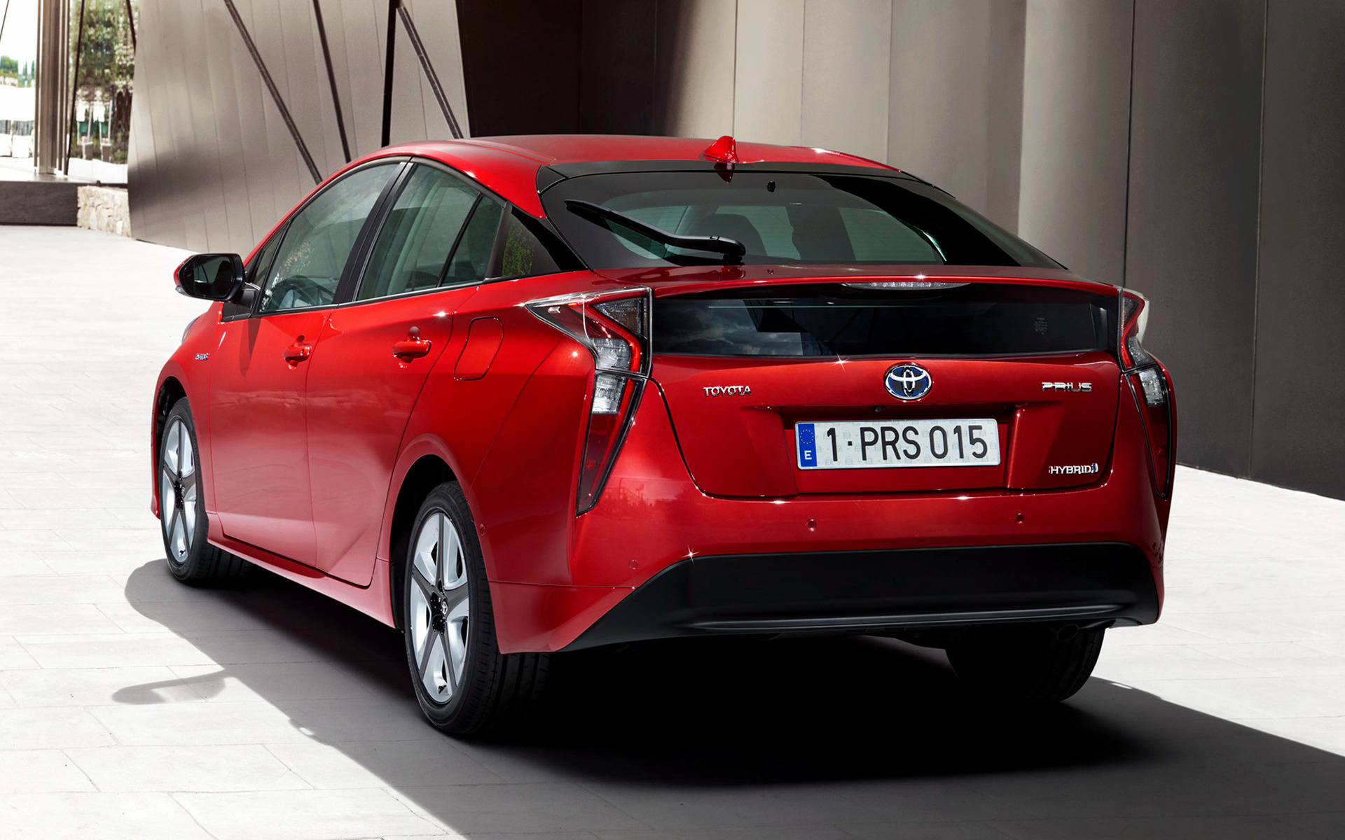 Тойота гибрид новый. Приус 4 поколения. Toyota Prius 4. Тойота Приус 6 поколение. Toyota Prius 2016.