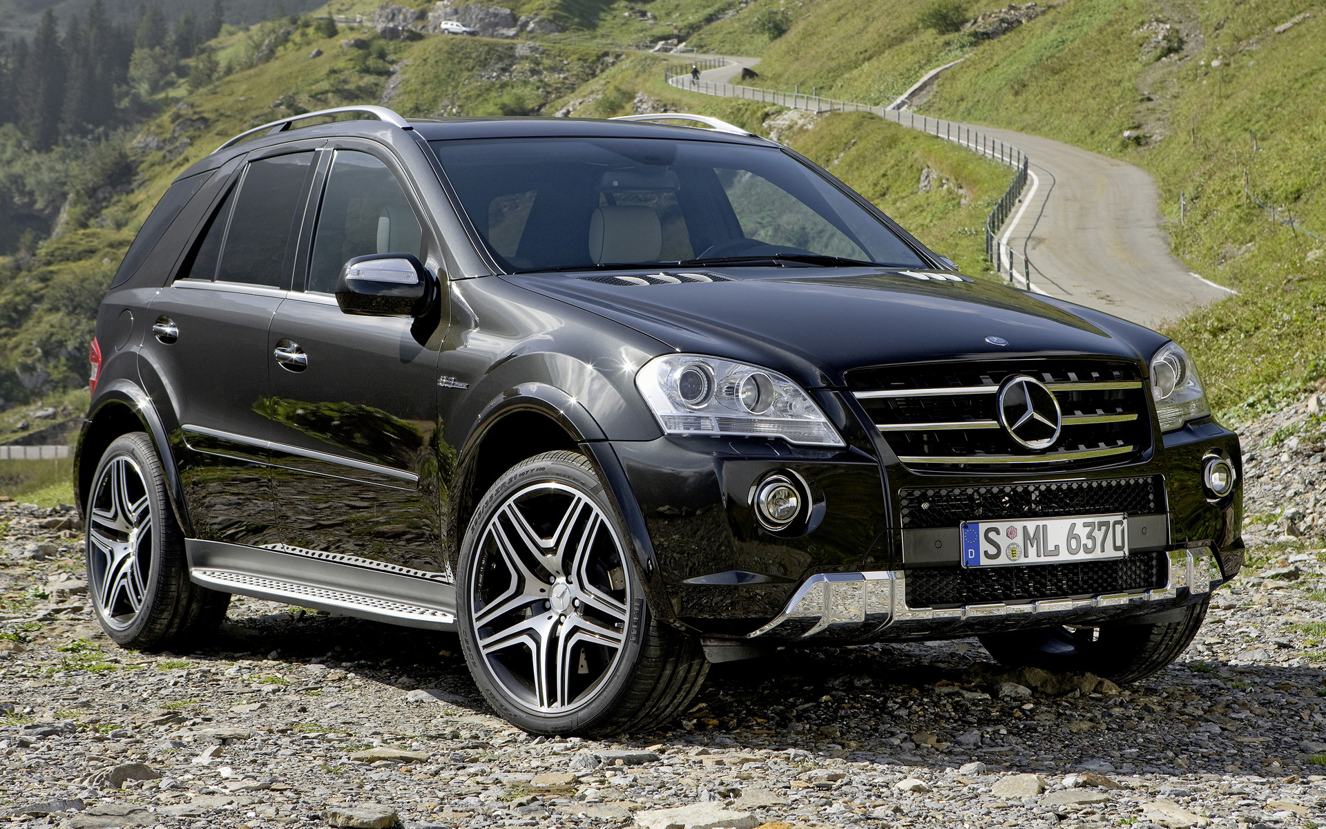 2009 Mercedes Benz Ml 63 Amg Performance Studio Wallpapers