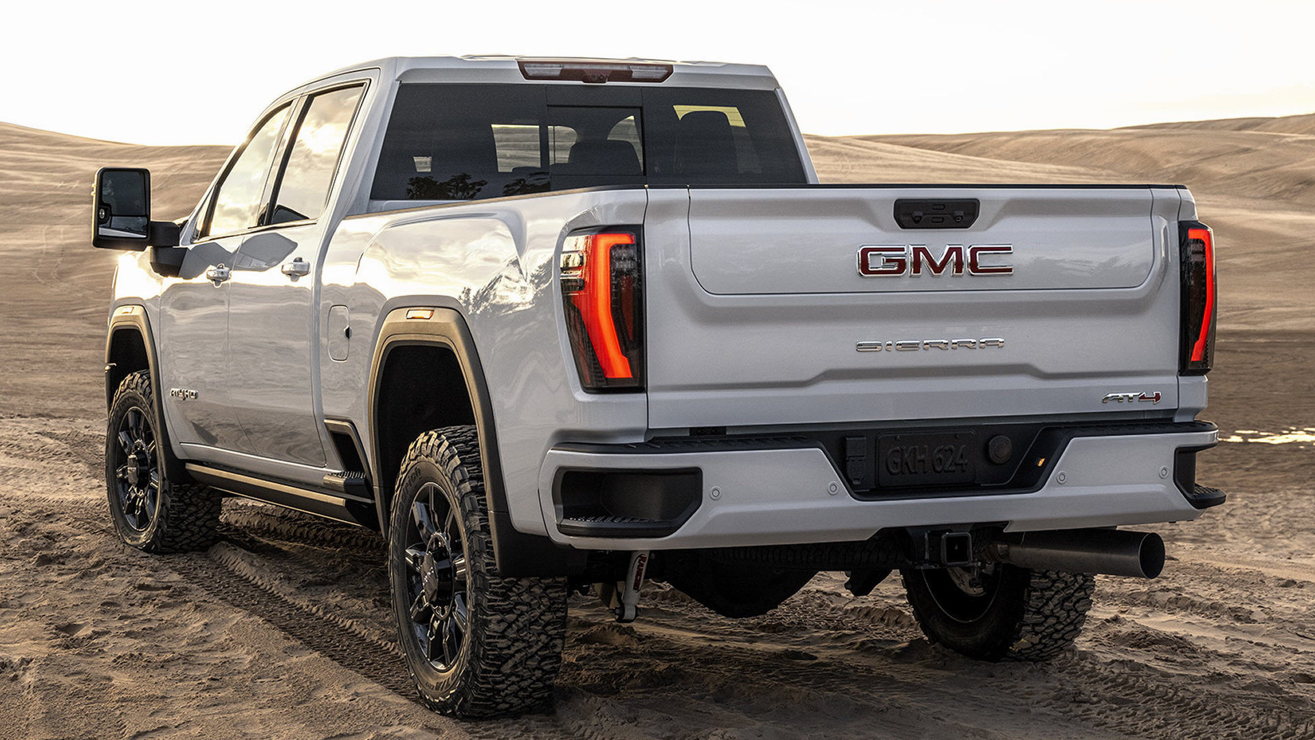 2024 GMC Sierra 2500 HD AT4 Crew Cab - Sfondi e Immagini HD per desktop