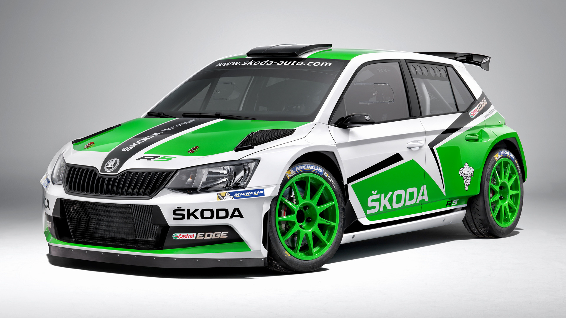 skoda fabia обои