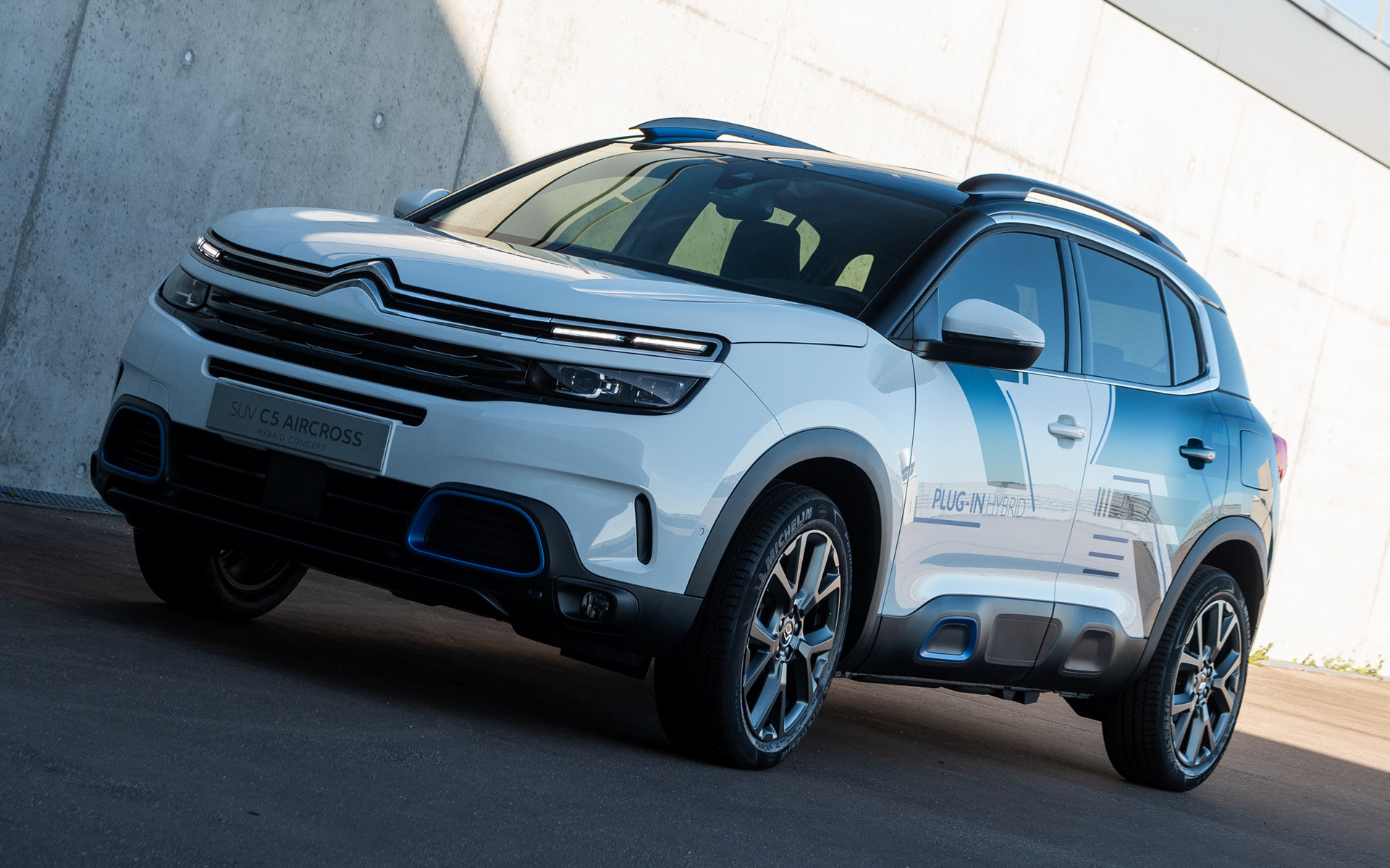 2018 Citroen C5 Aircross SUV Hybrid Concept - Wallpapers and HD Images | Car Pixel