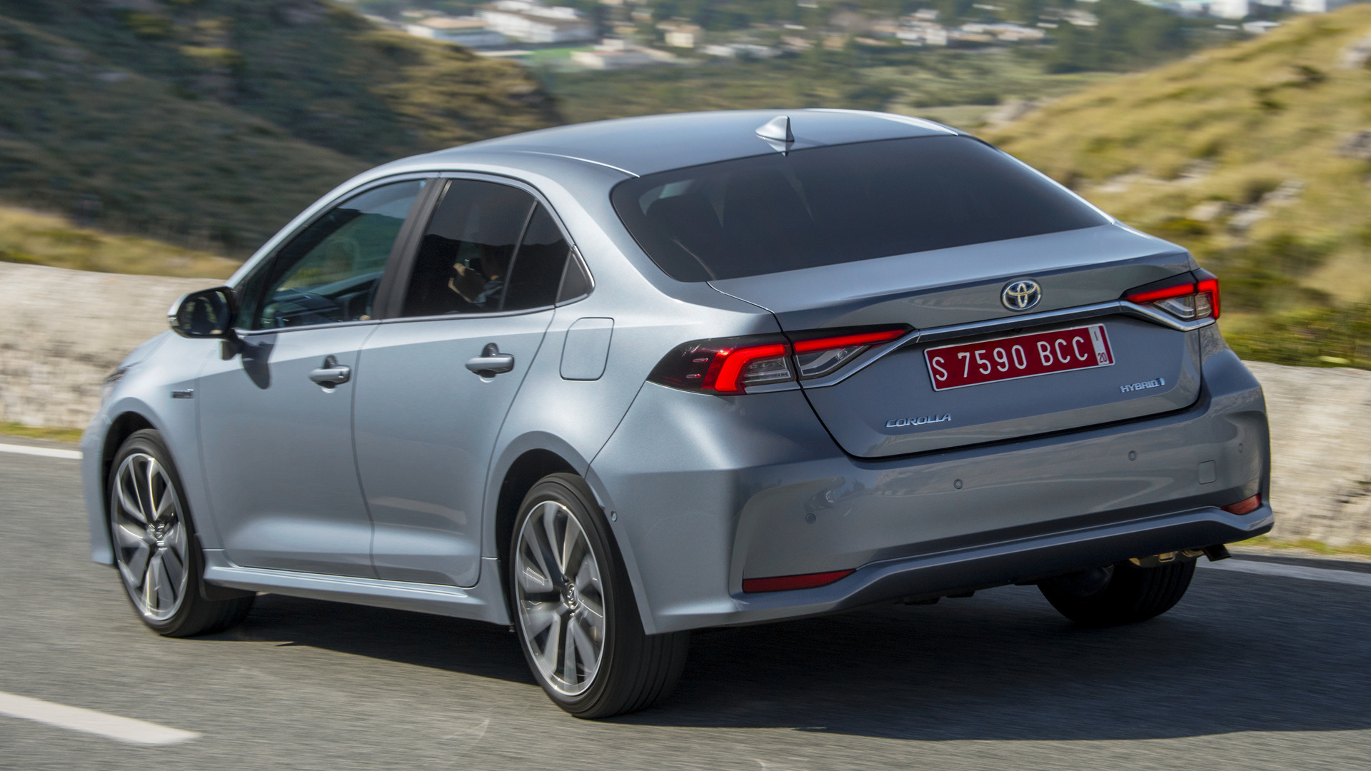 2019 Toyota Corolla Sedan Hybrid Wallpapers and HD