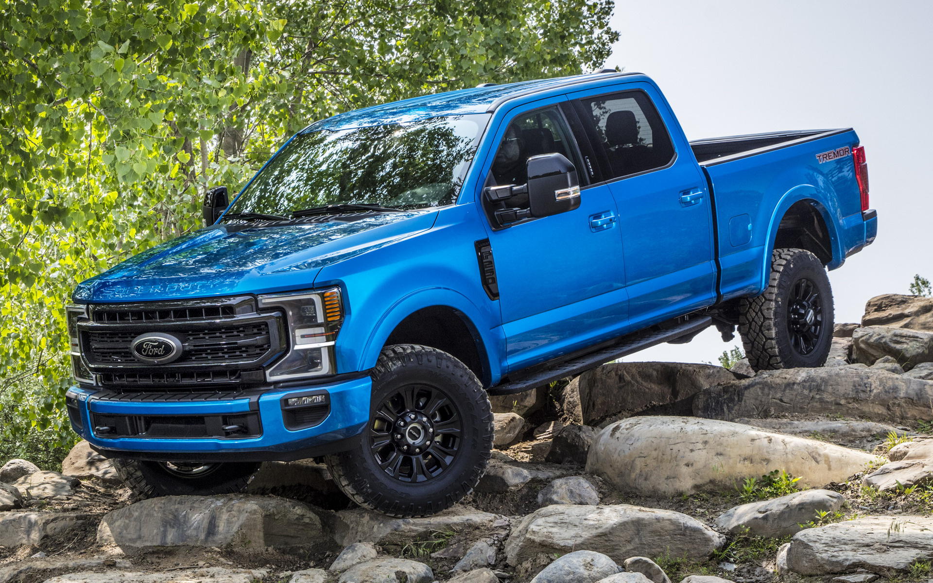 2020 Ford F-250 Super Duty Lariat Tremor Crew Cab Off-Road Package