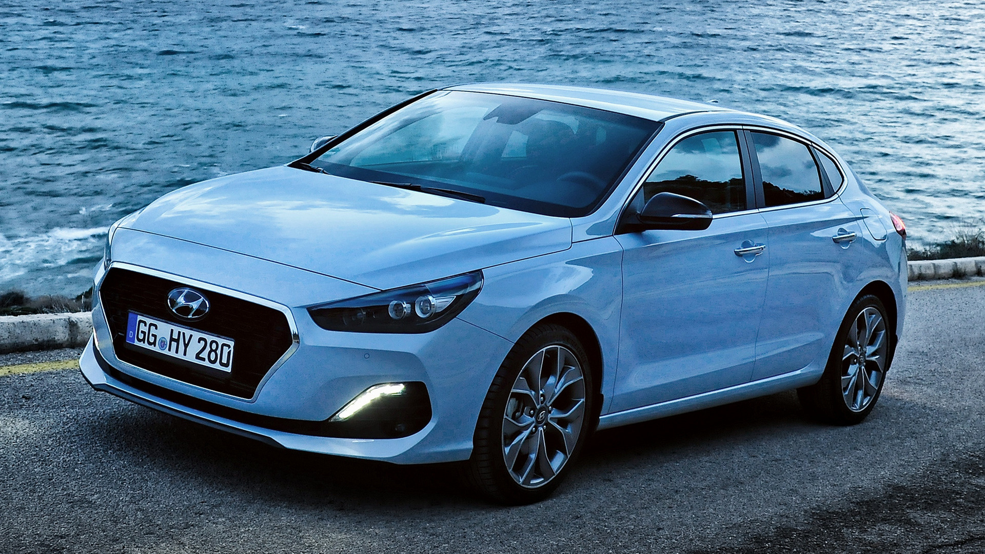 2017 Hyundai i30 Fastback - Wallpapers and HD Images | Car Pixel