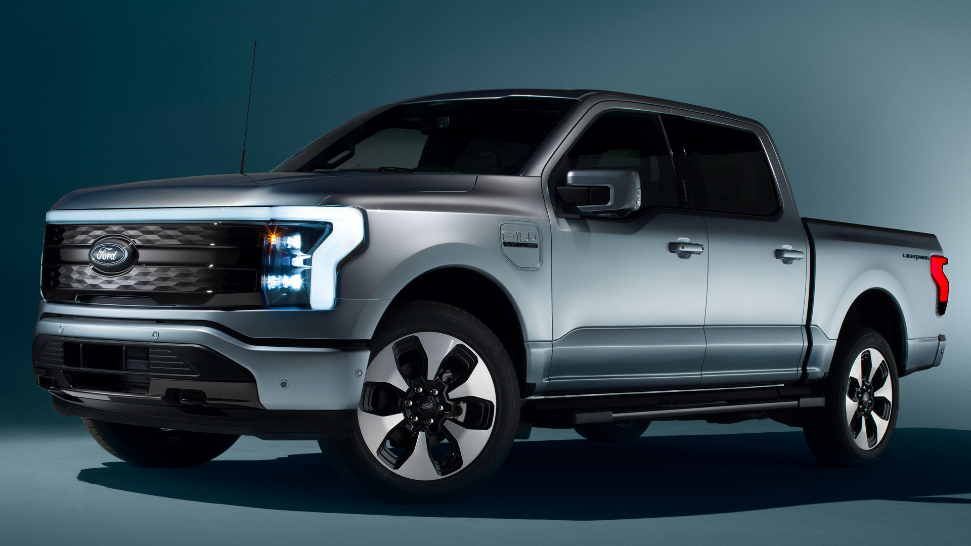 2022 Ford F-150 Lightning Platinum SuperCrew - Wallpapers and HD Images