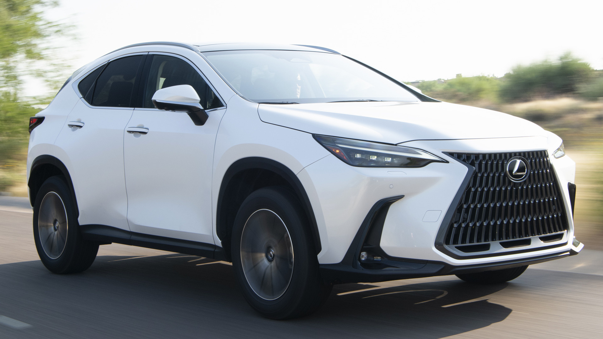 Lexus nx 2022