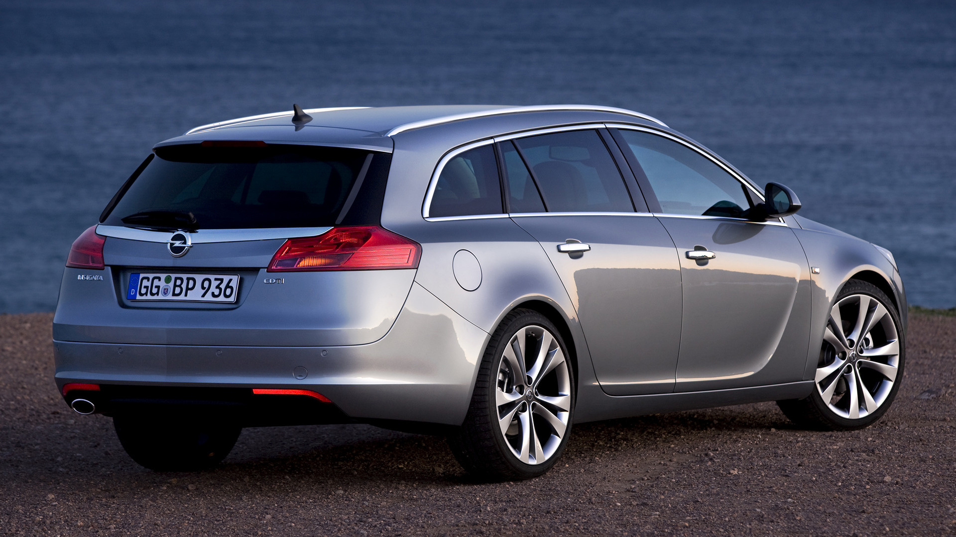 Opel insignia sports tourer hi-res stock photography and images - Alamy