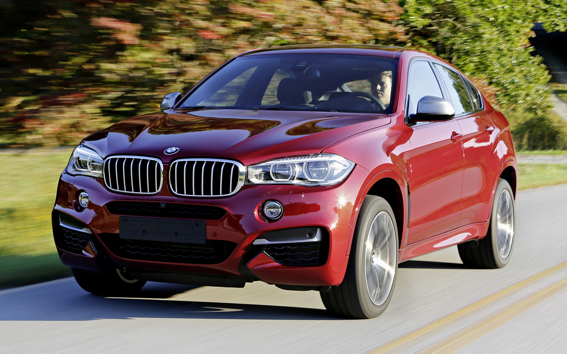 Bmw x6 стоит