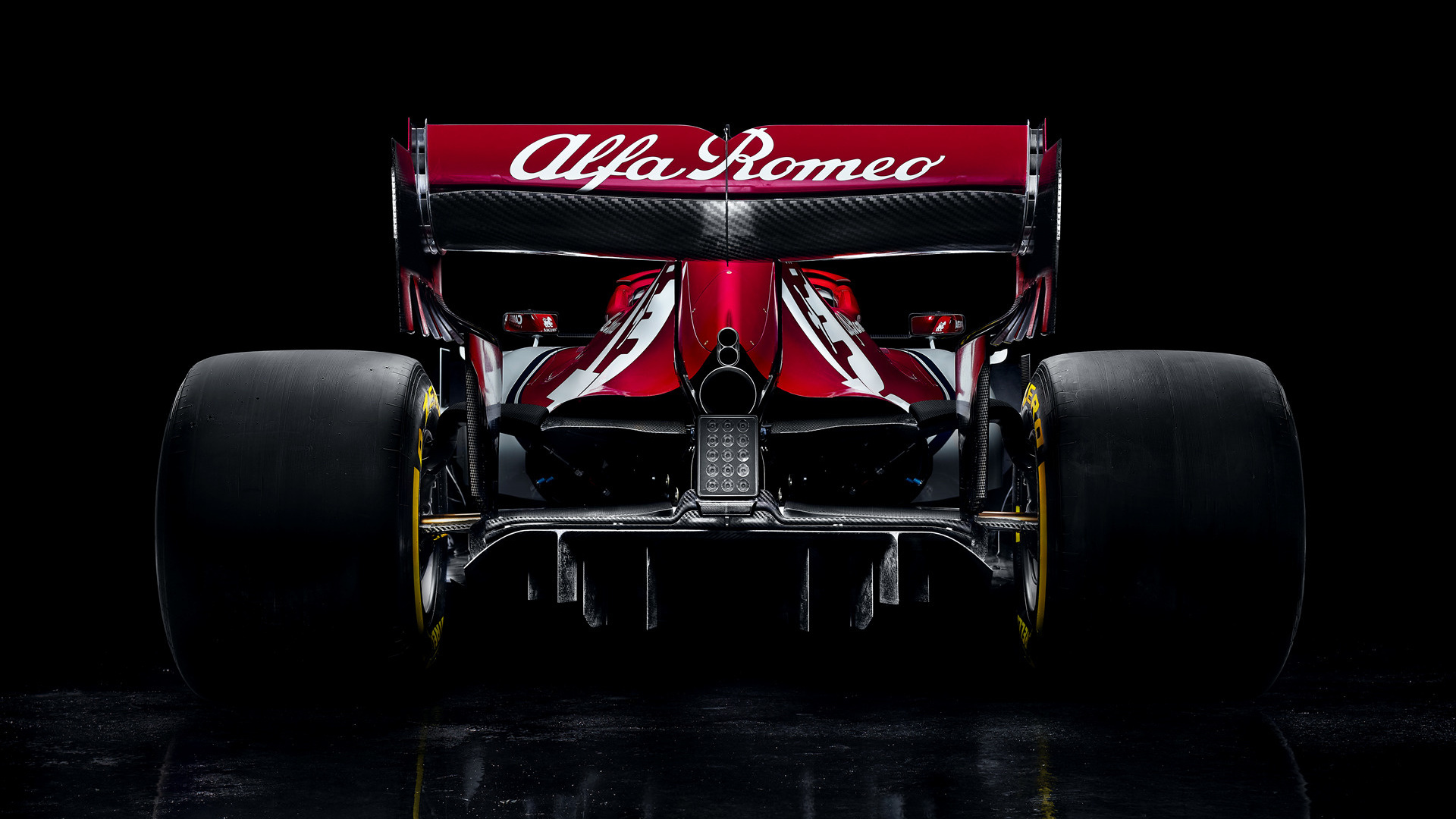 Cada alfa romeo f1 купить. Формула 1. Обои на рабочий стол Альфа Ромео. Заставка на рабочий стол Alfa Romeo c12 GTS.