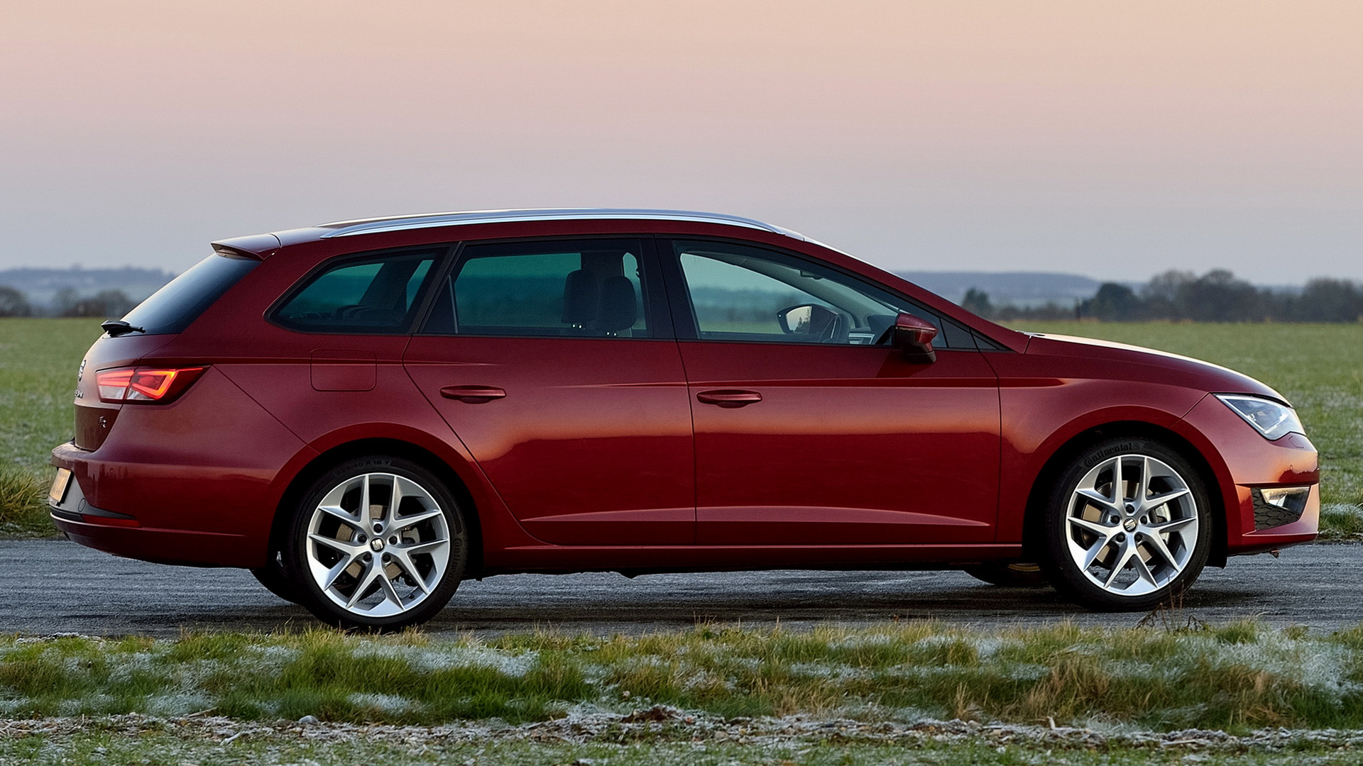 2014 Seat Leon ST FR (UK) - Wallpapers and HD Images | Car Pixel