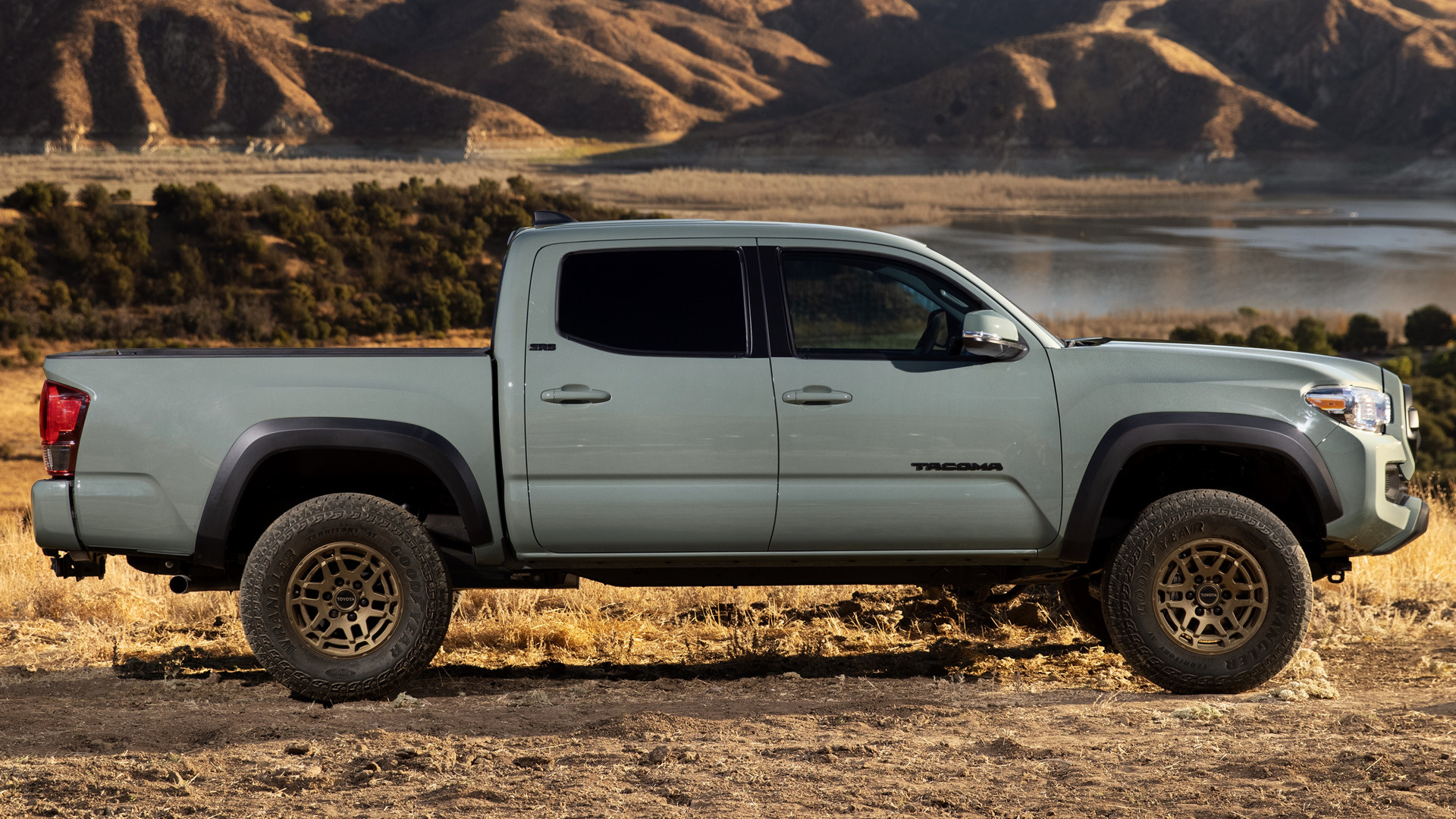 Toyota tacoma double cab