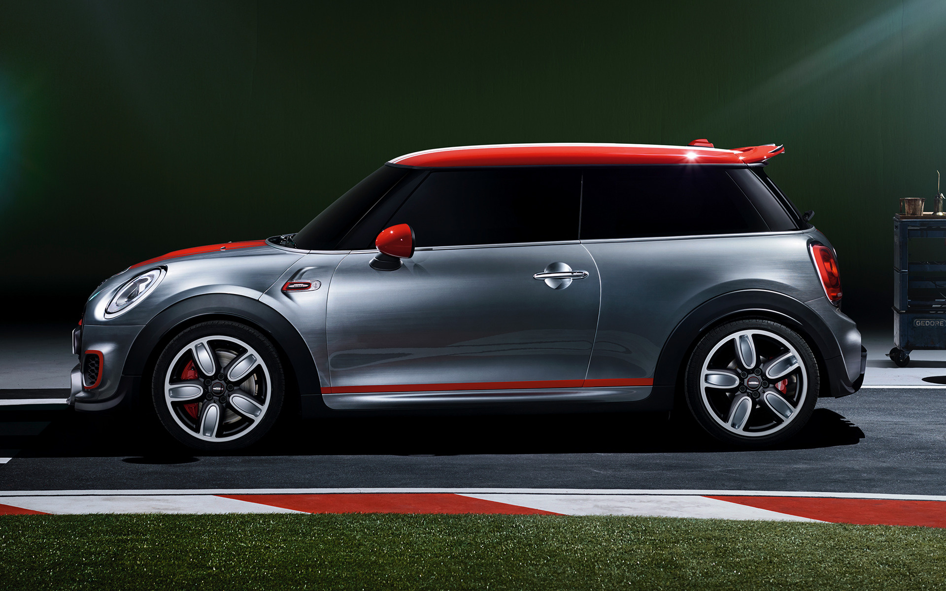 mini john cooper works концепт автомобиль без смс