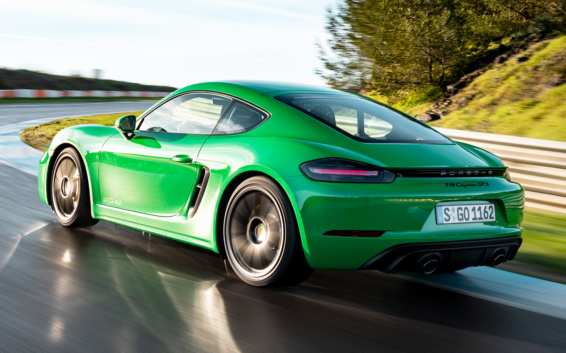 Porsche 718 Cayman Gts 4 0 Wallpapers And Hd Images Car Pixel