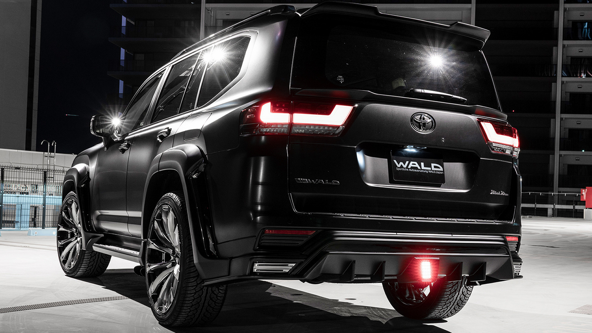 2022 Toyota Land Cruiser Black Bison Edition by WALD [300] Sfondi e
