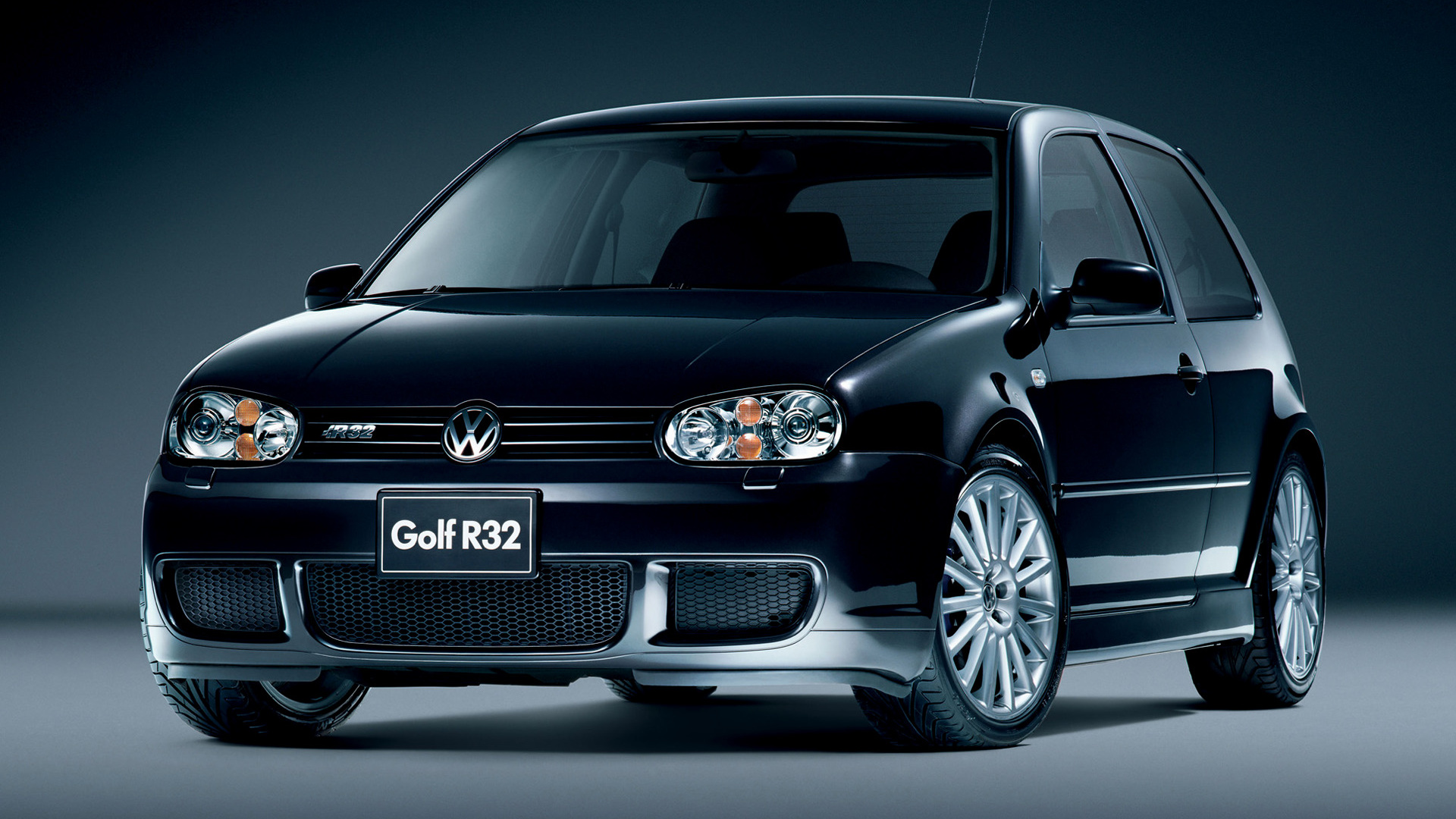 volkswagen golf r32 3 door wallpaper hd 46307