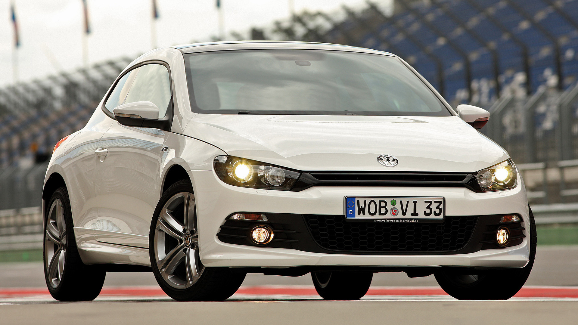 2009 Volkswagen Scirocco R