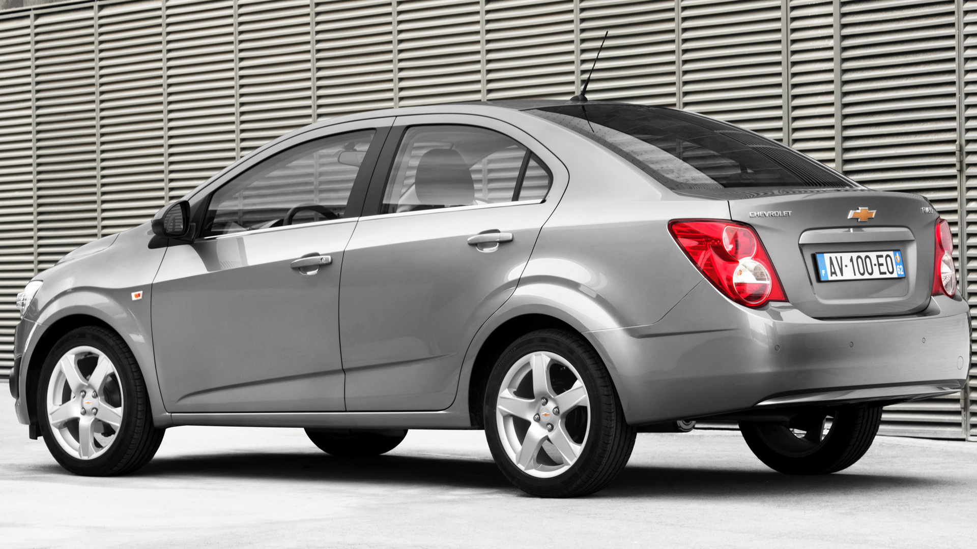 2011 Chevrolet Aveo Sedan Wallpapers and HD Images Car