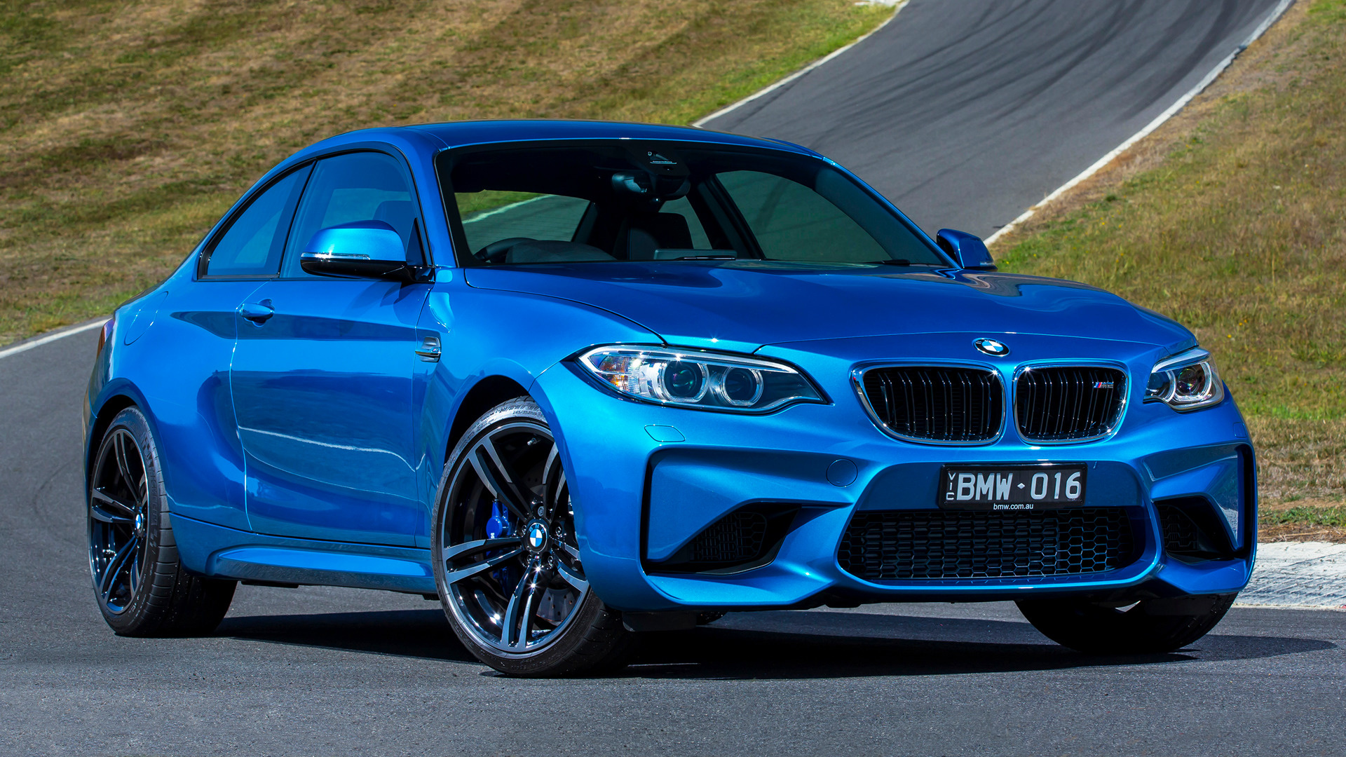 A Luxurious Take On The Iconic M Series: The 2016 BMW M2 Coupe