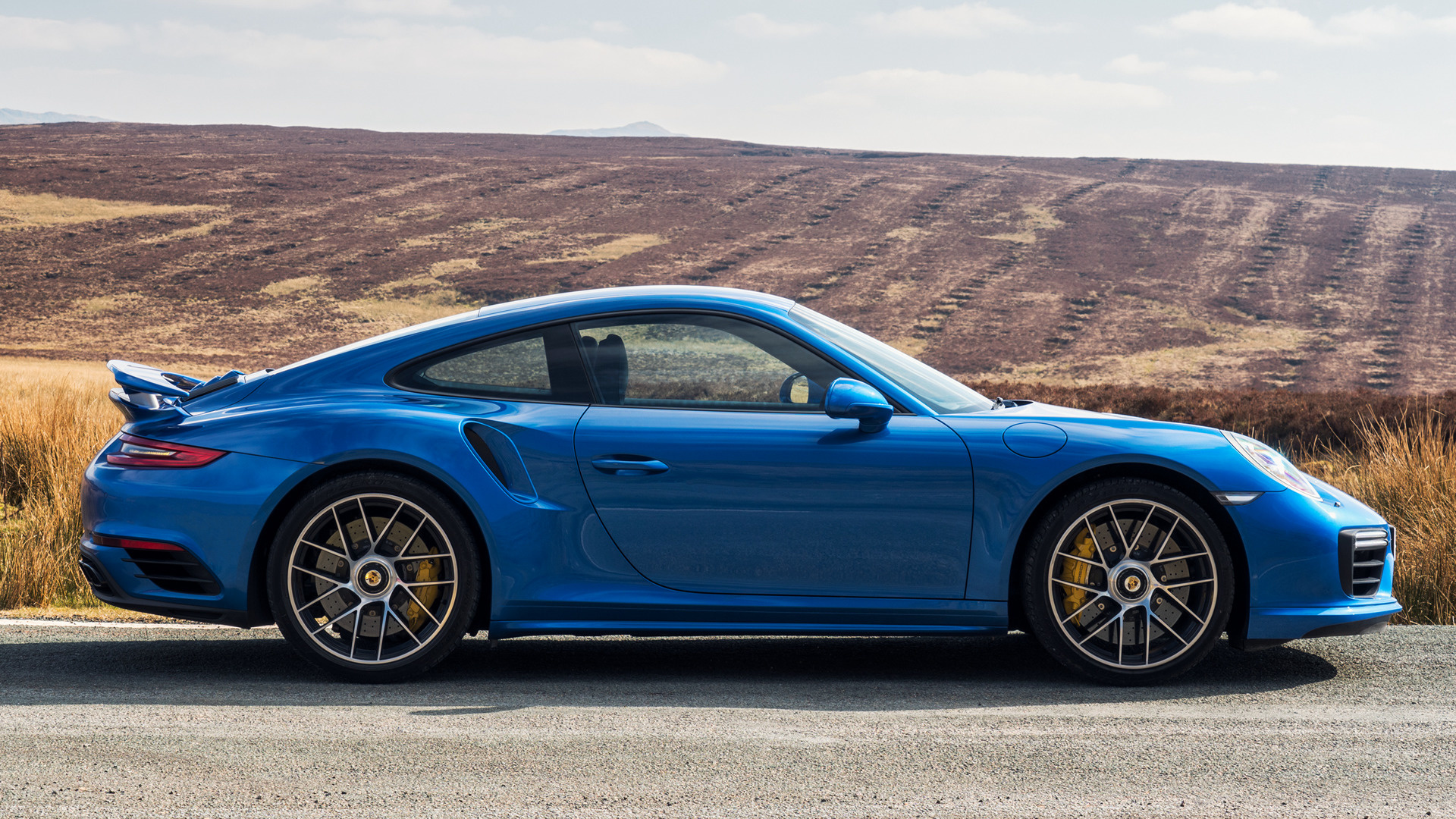 2016 Porsche 911 Turbo S Uk Wallpapers And Hd Images Car Pixel
