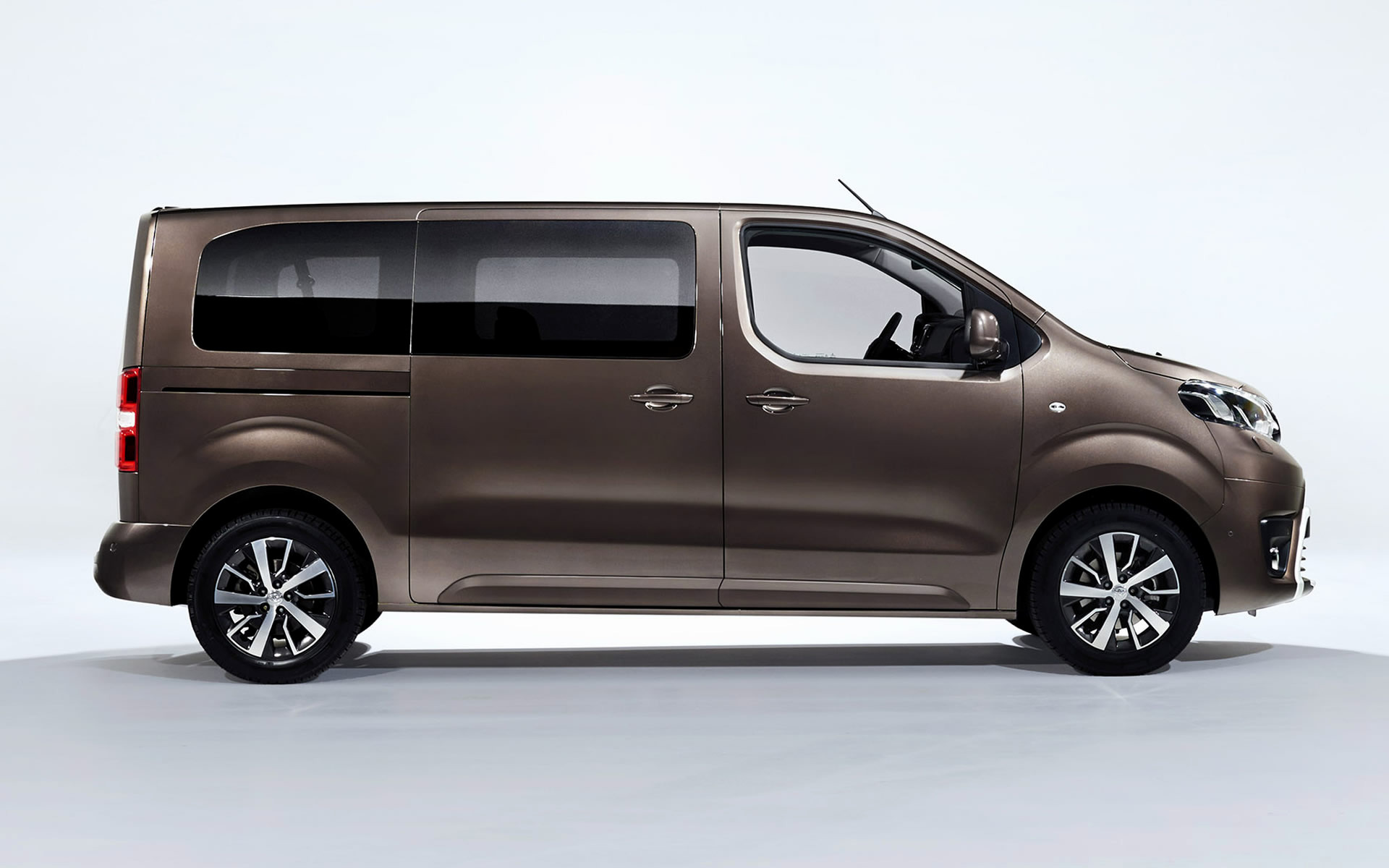 2016 Toyota Proace Verso Wallpapers And Hd Images Car Pixel