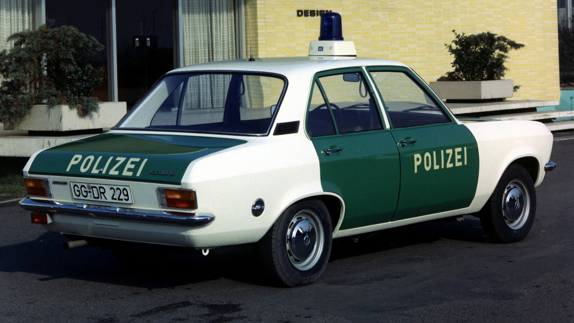1973 Opel Ascona Polizei - Wallpapers and HD Images | Car Pixel