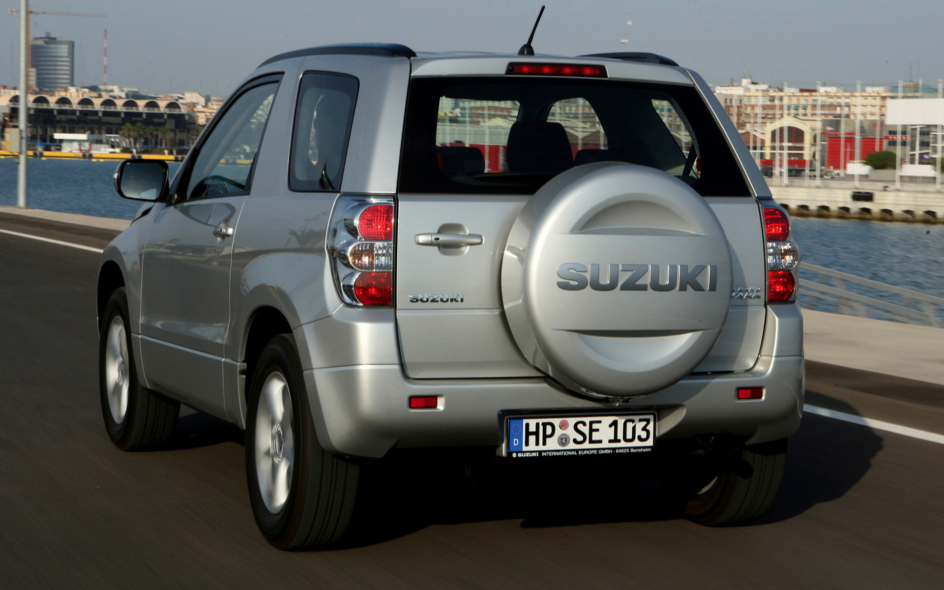 2008 Suzuki Grand Vitara 3 door Wallpapers and HD Images 