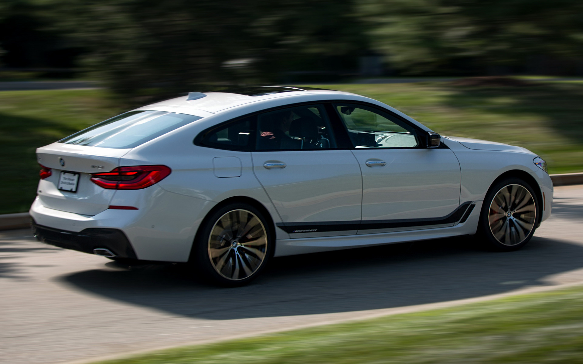 Bmw 6gt. BMW 6 Gran Turismo. БМВ 6 gt 2018. BMW 640i Gran Turismo. BMW 6 Series Gran Turismo.