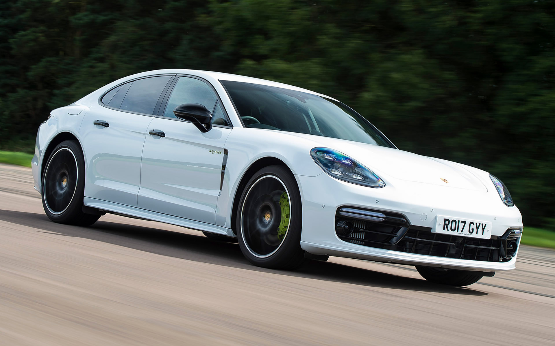 Panamera e hybrid. Porsche Panamera e-Hybrid. Porsche Panamera 4 e-Hybrid. Porsche Panamera Hybrid 2022. Порше Панамера 2017.