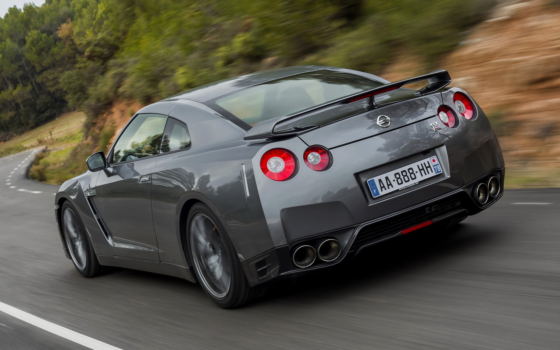 2012 Nissan GT-R Premium Edition - Wallpapers and HD Images