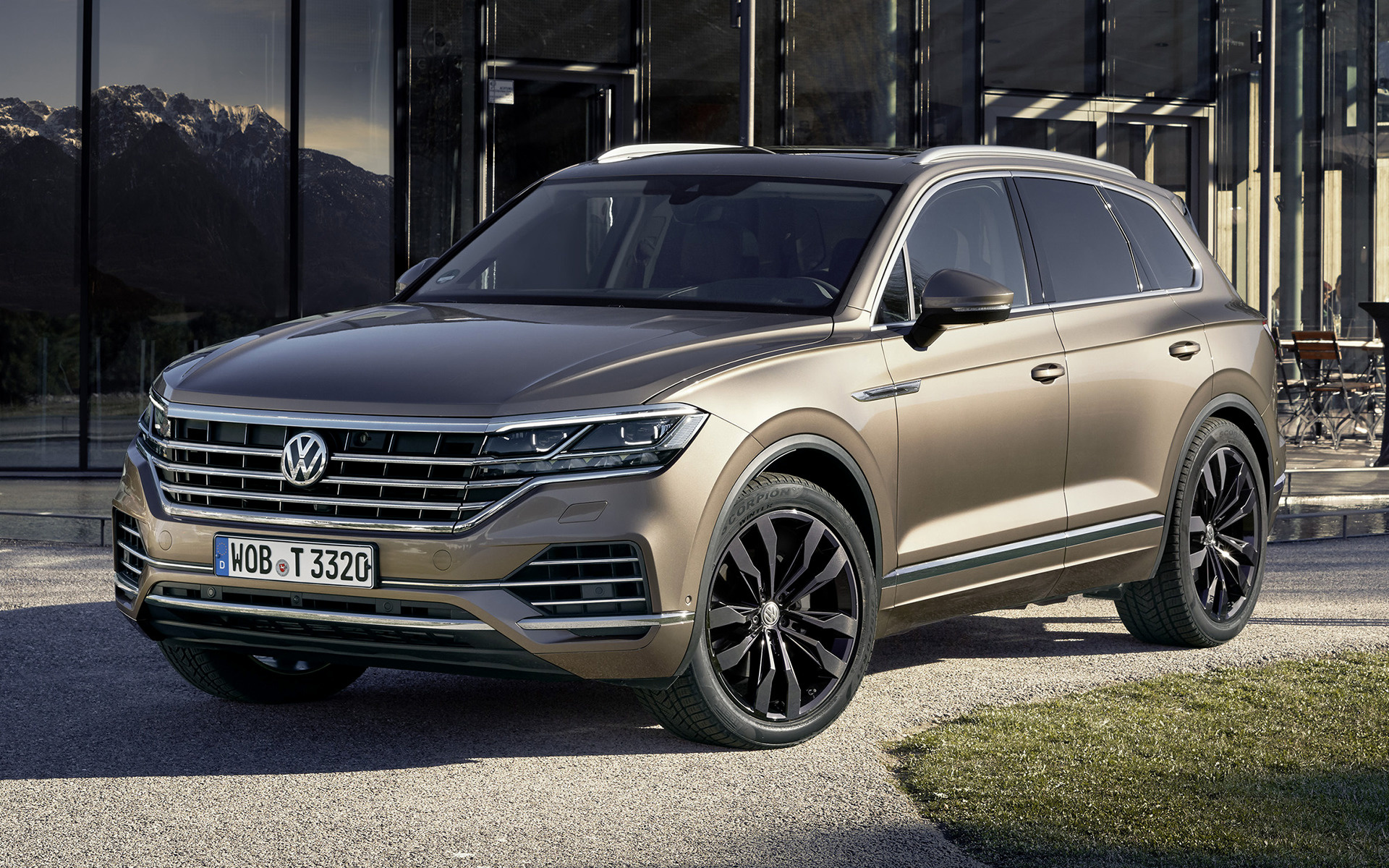 Новый volkswagen touareg. Фольксваген Туарег 2018. Фольксваген Туарег 2020. Фольксваген Туарег 2019 новый. Новый Фольксваген Туарег 2022.