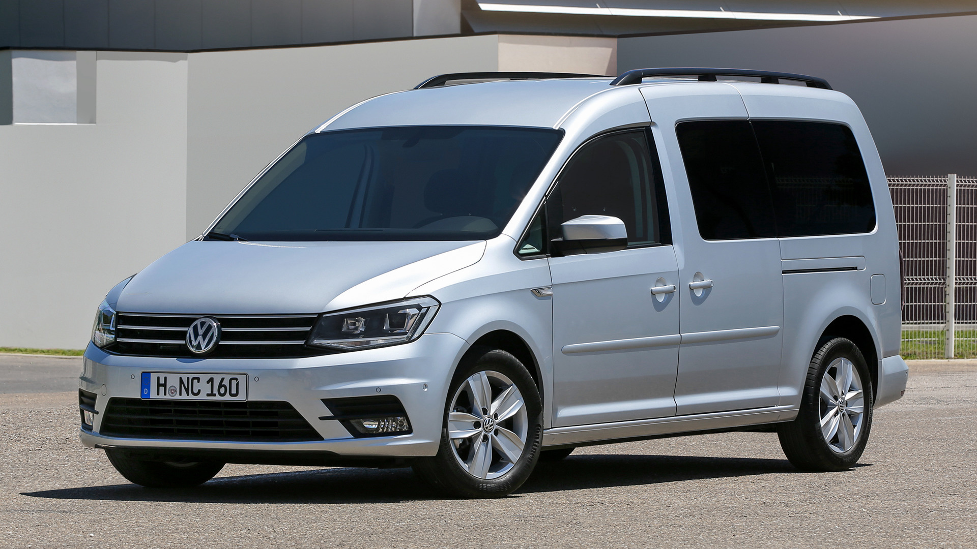 volkswagen caddy maxi