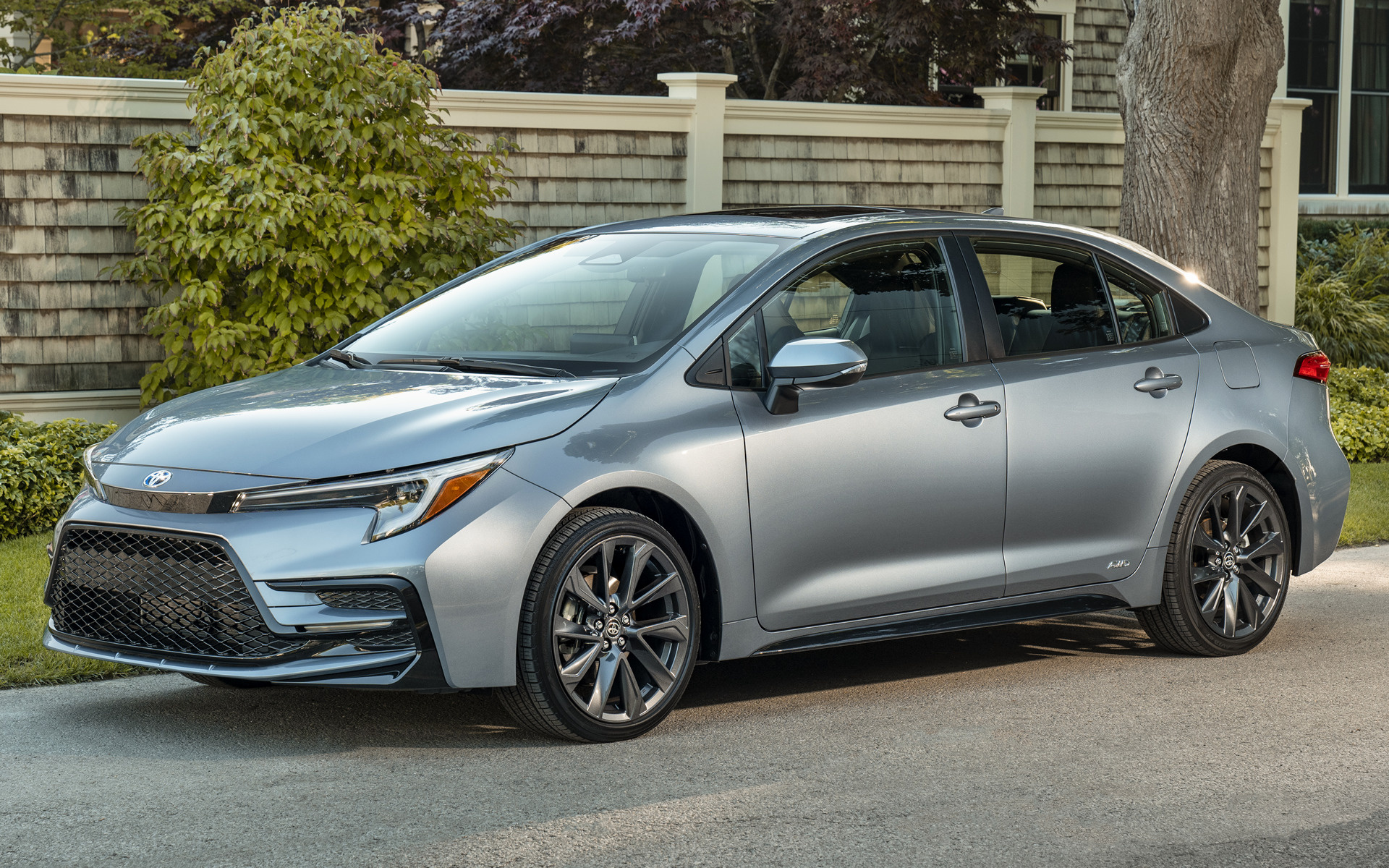 2023 Toyota Corolla Hybrid Sedan (US) - Wallpapers and HD Images | Car ...